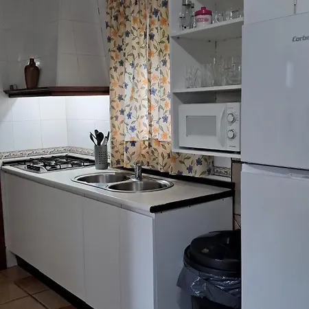 La Casita Del Abuelo * Guadalcanal
