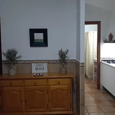 La Casita Del Abuelo * Guadalcanal
